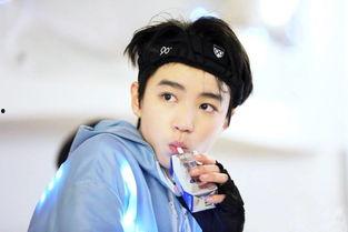 肖战资讯爆料文章最新,揭秘他的私生活与演艺事业背后的故事  第3张